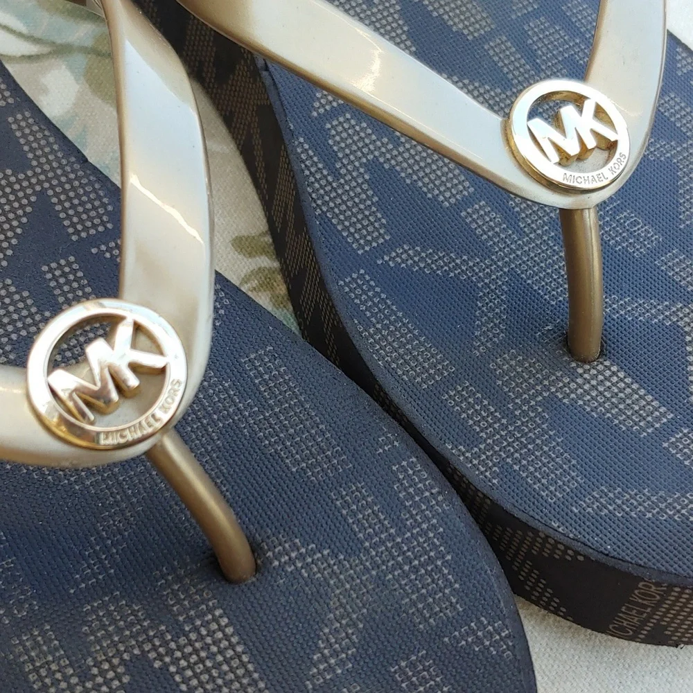 Michael Kors Bedford Gold and Brown Platform Wedge Sandals Women's size 11 - Picture 17 of 17